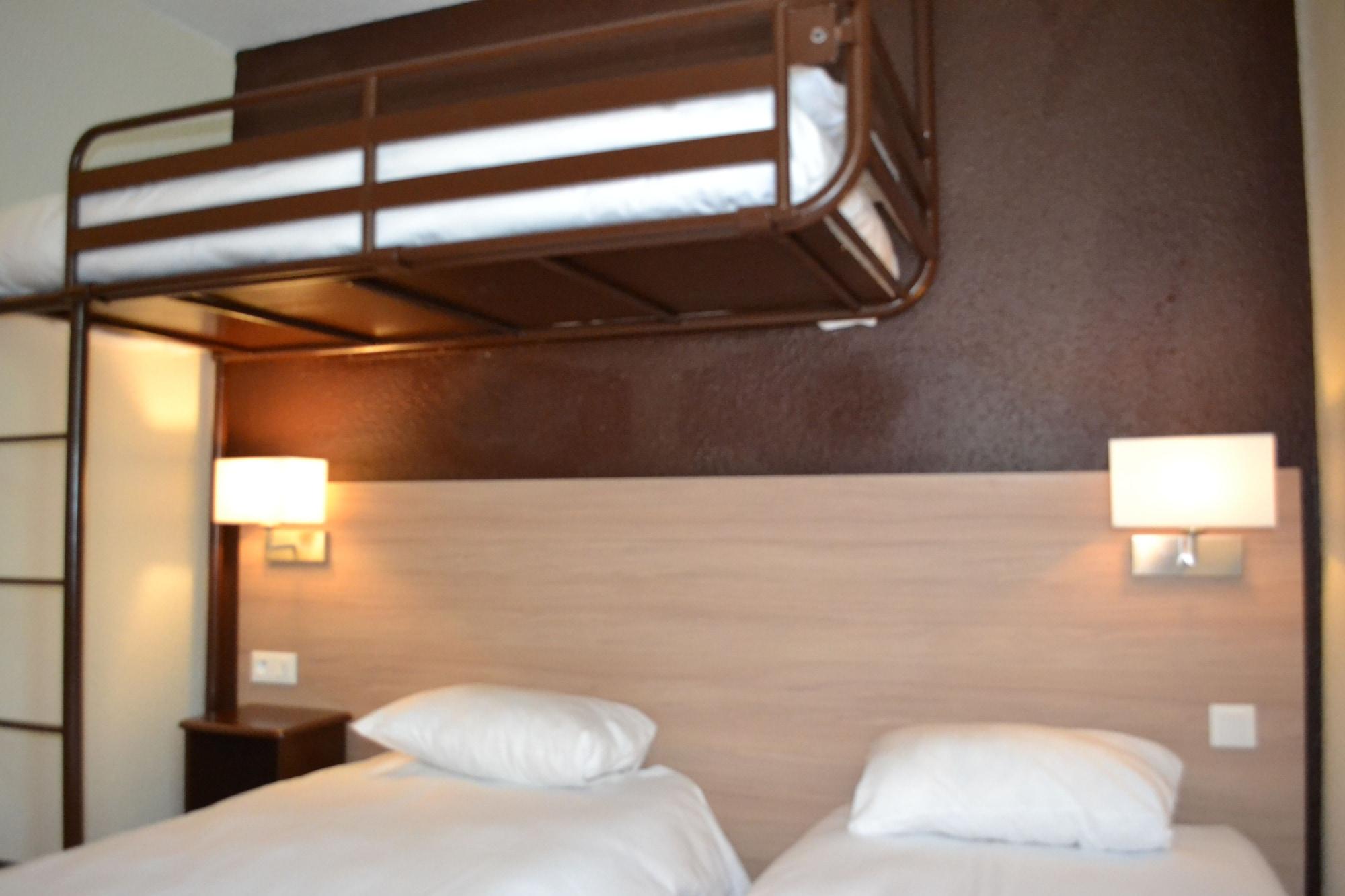Brit Hotel Essentiel Tours Nord Екстериор снимка