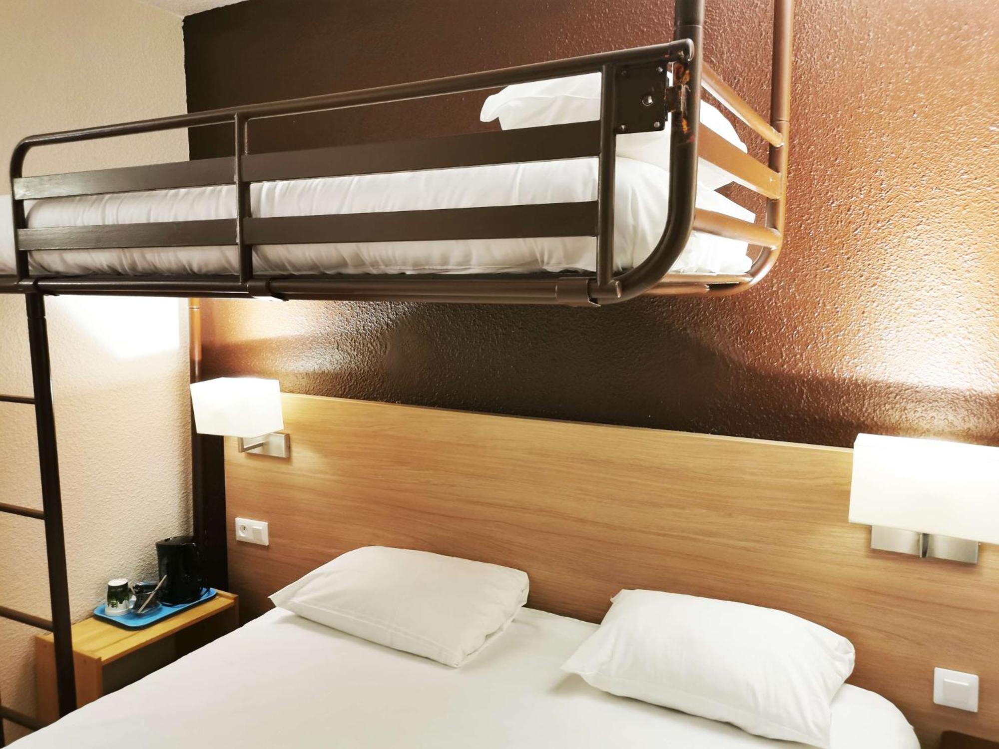 Brit Hotel Essentiel Tours Nord Екстериор снимка
