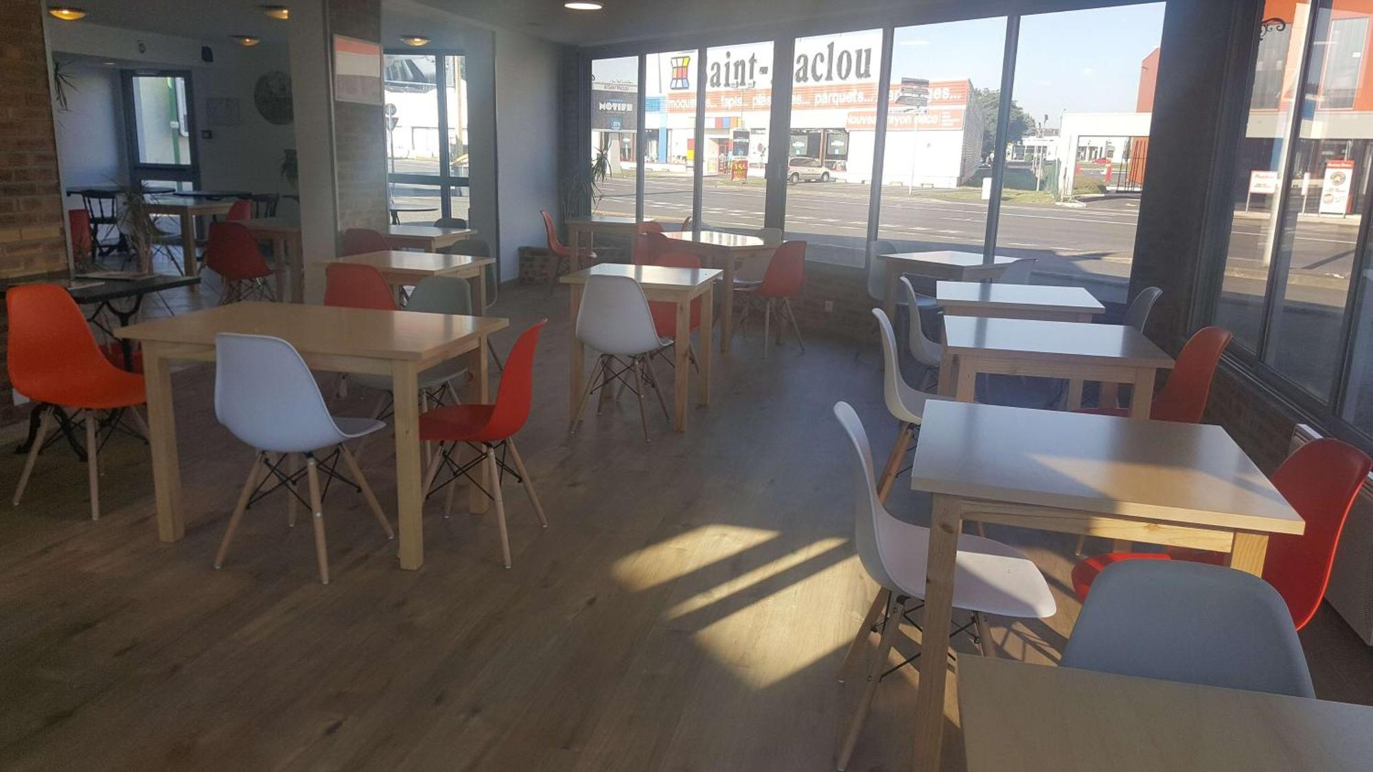 Brit Hotel Essentiel Tours Nord Екстериор снимка