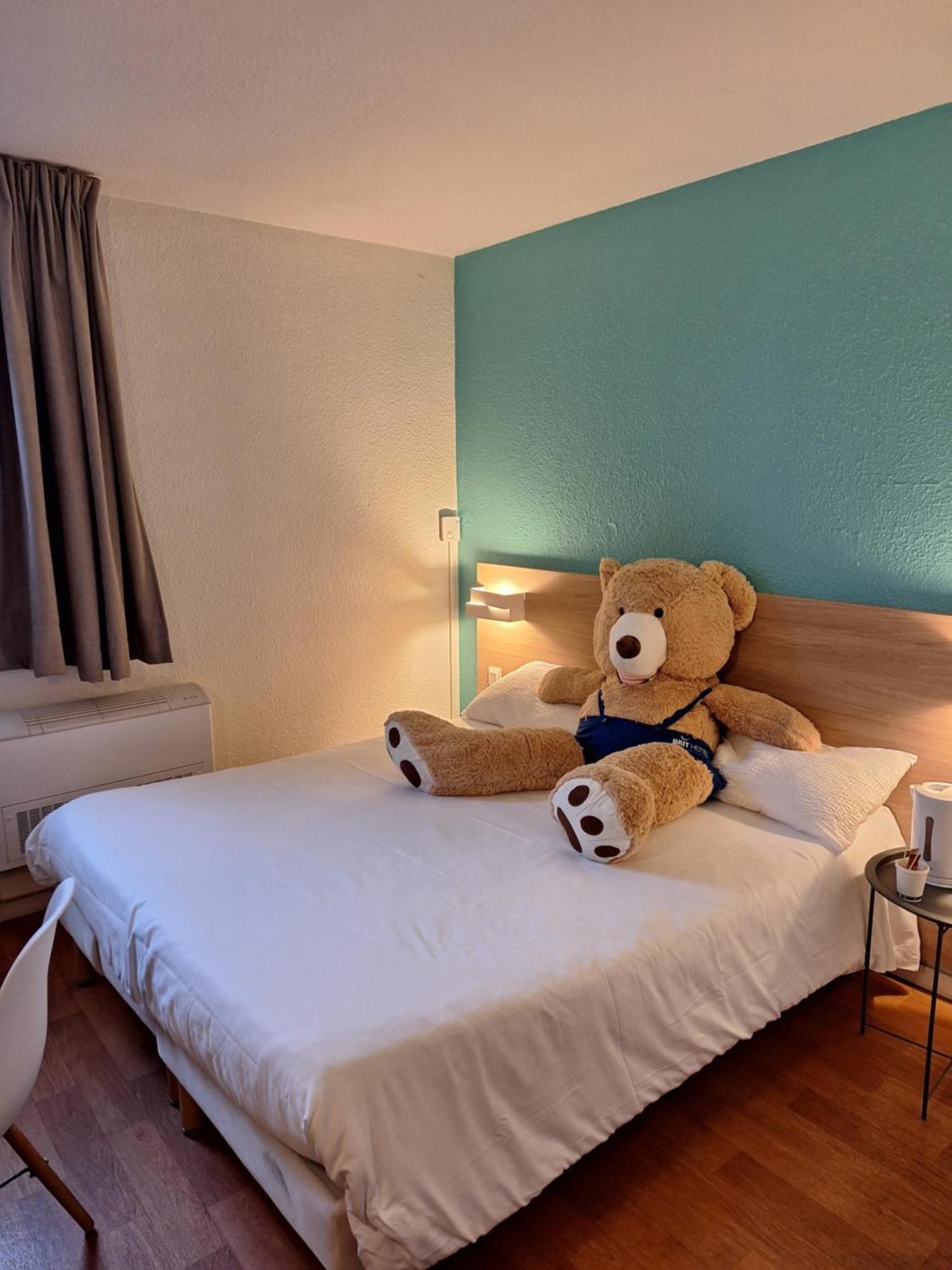 Brit Hotel Essentiel Tours Nord Екстериор снимка