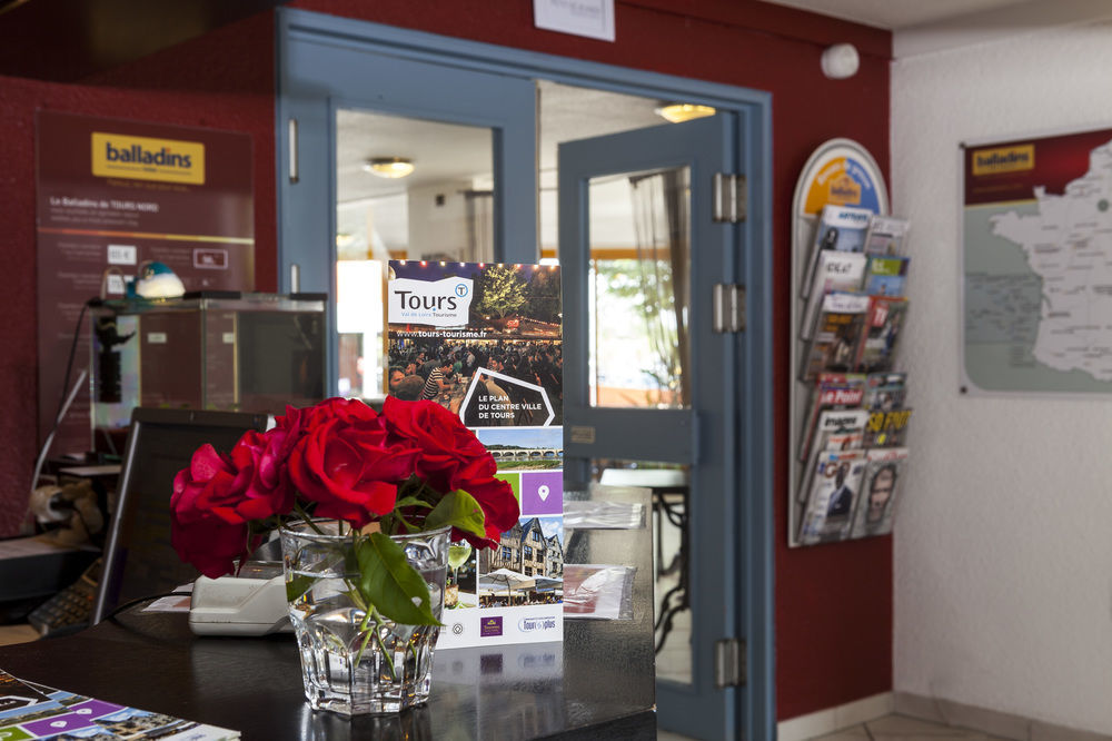 Brit Hotel Essentiel Tours Nord Екстериор снимка