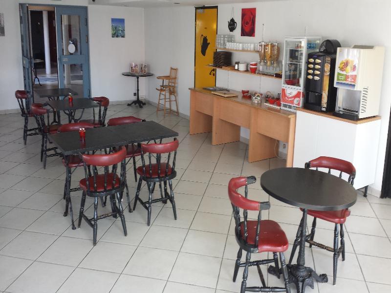 Brit Hotel Essentiel Tours Nord Екстериор снимка